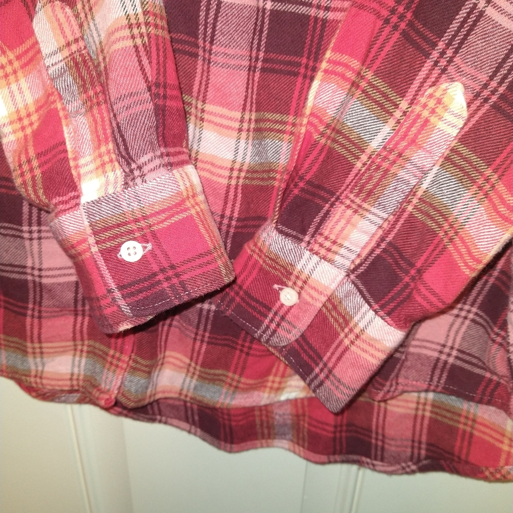 Old Navy The Boyfriend Shirt Plaid Long Sleeve Shirt Women's sz Medium - Picture 4 of 6